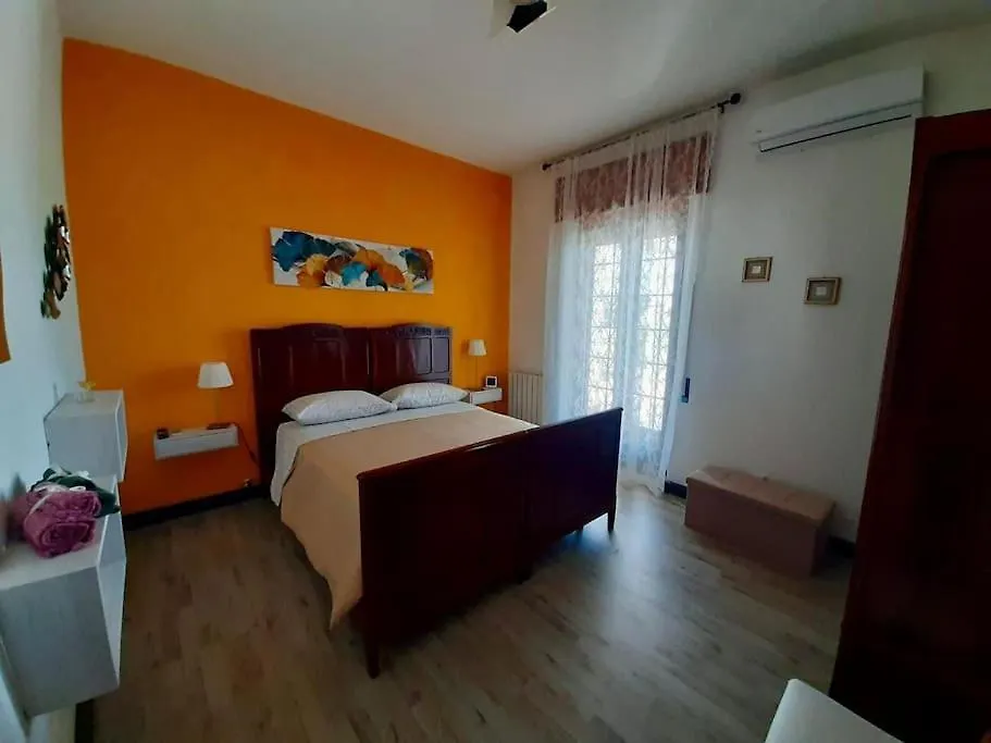 Lapilli Holidays San Giovanni La Punta 0*,