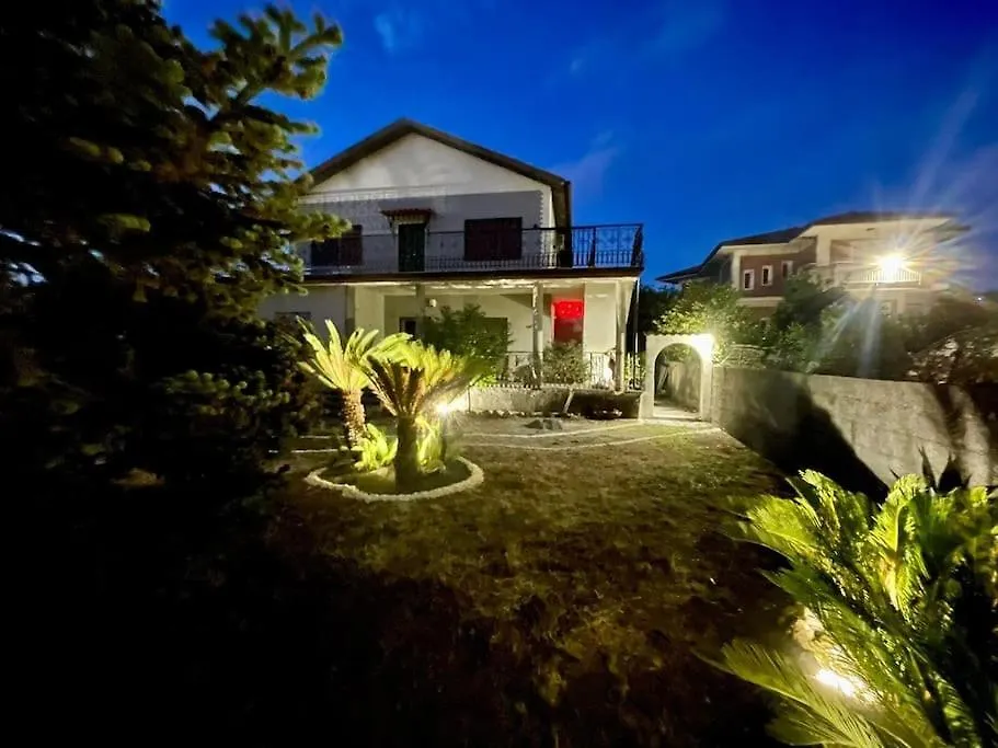 شقة Lapilli Holidays سان جيوفاني لا بونت إيطاليا